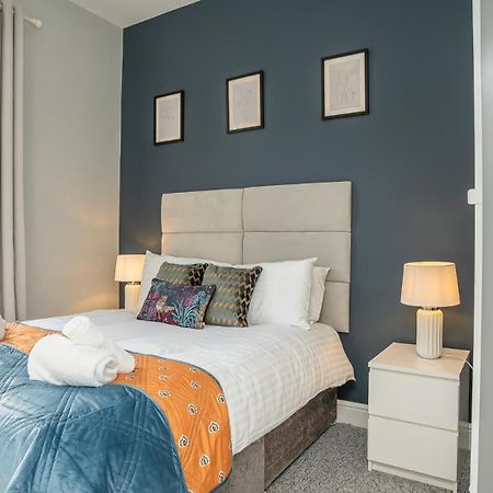 2 Bdr & 1 Bdr Apartments At Queens Uni By Belfast City Breaks Bagian luar foto