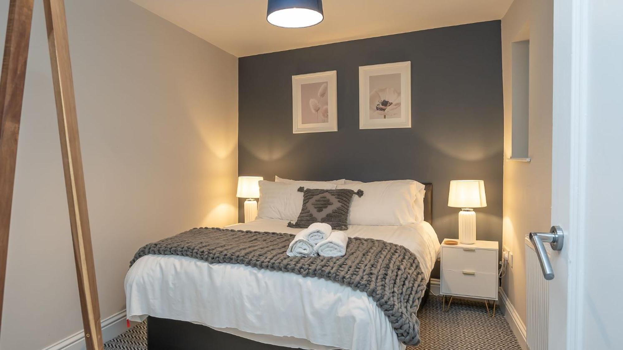 2 Bdr & 1 Bdr Apartments At Queens Uni By Belfast City Breaks Bagian luar foto