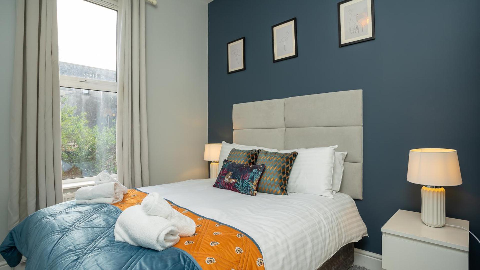 2 Bdr & 1 Bdr Apartments At Queens Uni By Belfast City Breaks Ruang foto